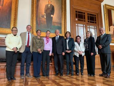 Presidente anuncia próximo inicio de cursos en la nueva Universidad de la Salud